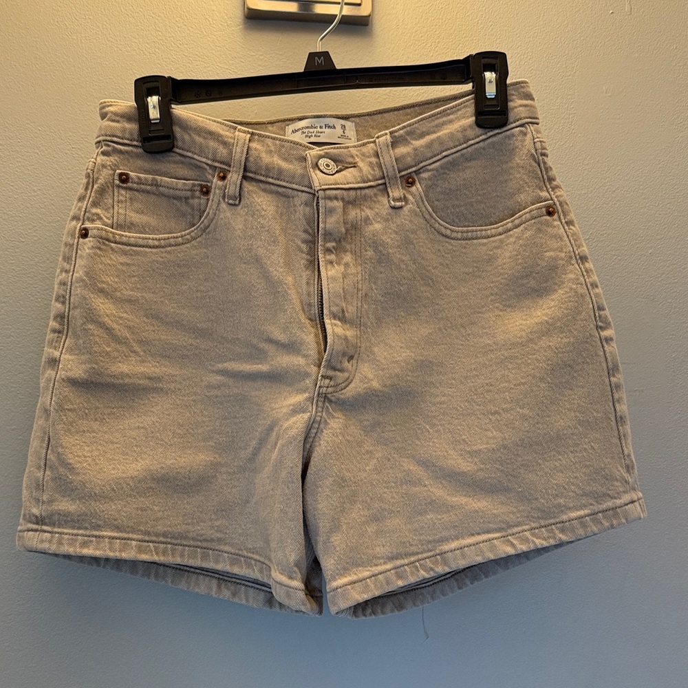 Abercrombie - The Dad Short High Rise Curve Love